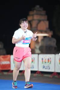 BIB: 15000, 49900, 1001
                            <button type="button" onclick="openModal(19774449)" class="btn btn-primary btn-sm float-right btn-popup" data-toggle="modal" data-target=".modal-high-quality">
                        <i class="fas fa-shopping-cart"></i> Add to Cart
                    </button>
                                            <button type="button" onclick="isThisMe(19774449, true)" class="btn btn-success btn-sm float-right btn-popup btn-isme hidden" data-toggle="tooltip" data-placement="bottom" title="นี่คือรูปของคุณใช่ไหม คลิกที่นี่เพื่อเอาเข้าอัลบั้ม">
                        <i class="fas fa-plus"></i> Add to album
                    </button>
                    <button type="button" onclick="isThisMe(19774449, false)" class="btn btn-warning btn-sm float-right btn-popup btn-isnotme hidden">
                        <i class="fas fa-ban"></i> Remove from album
                    </button>